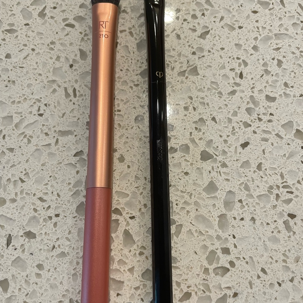 Cle de Peau and RT Concealer Brushes